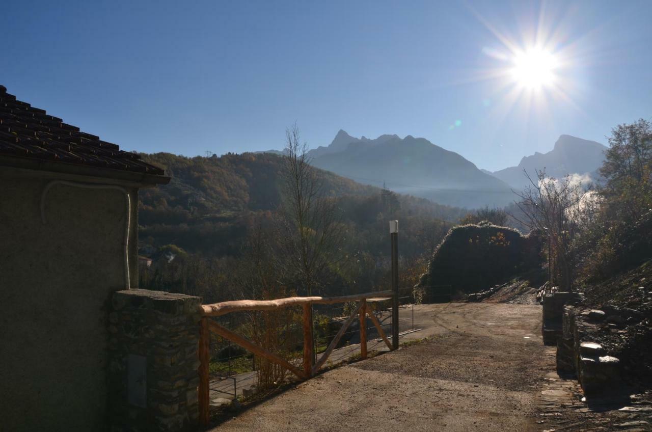 Le Case Nel Borgo Fivizzano Εξωτερικό φωτογραφία